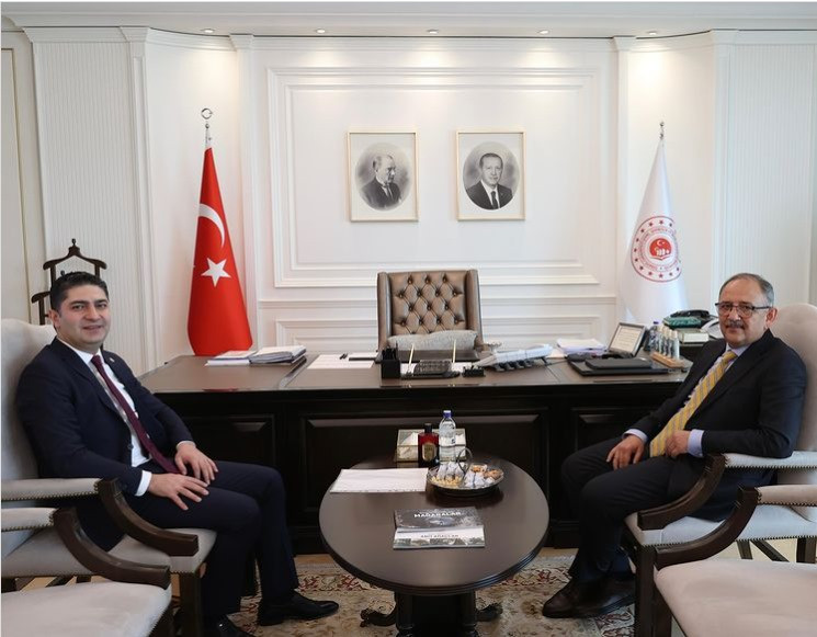 Vekil Özdemir ve Bakan Özhaseki Pınarbaşı seçimlerini masaya yatırdı! 